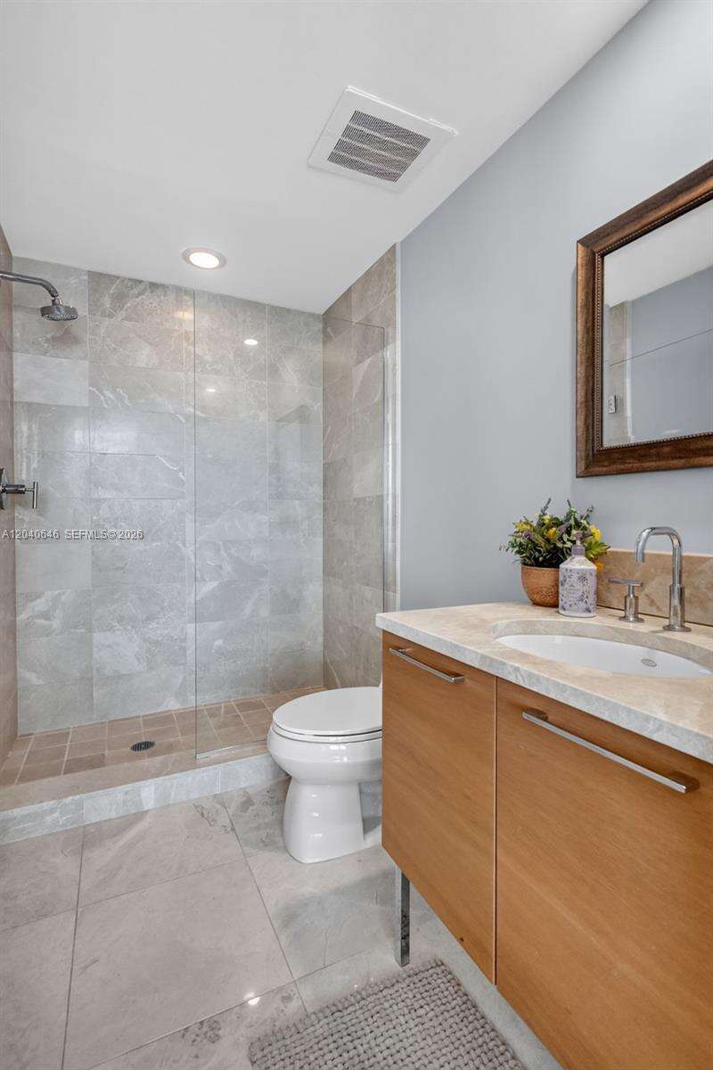 Jade Beach at 17001 Collins Ave, Sunny Isles Beach, FL 33160 - For Rent photo 23