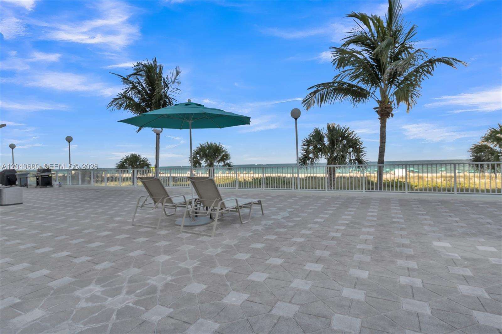 Arlen Beach at 5701 Collins Ave, Miami Beach, FL 33140 - For Rent photo 42