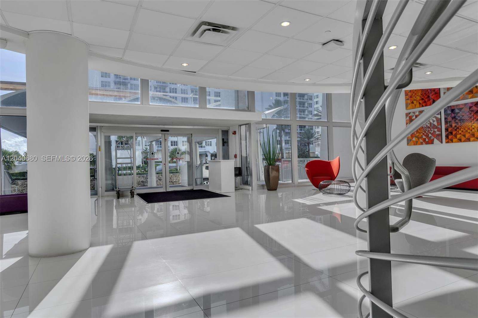 Arlen Beach at 5701 Collins Ave, Miami Beach, FL 33140 - For Rent photo 46