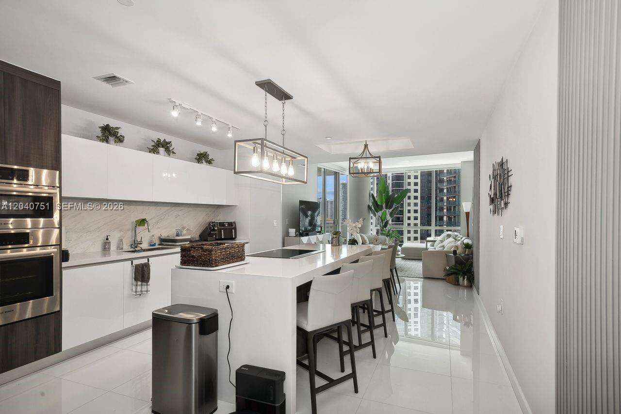 Paramount Miami Worldcenter at 851 1 Ave, Miami, FL 33132 - For Rent photo 9