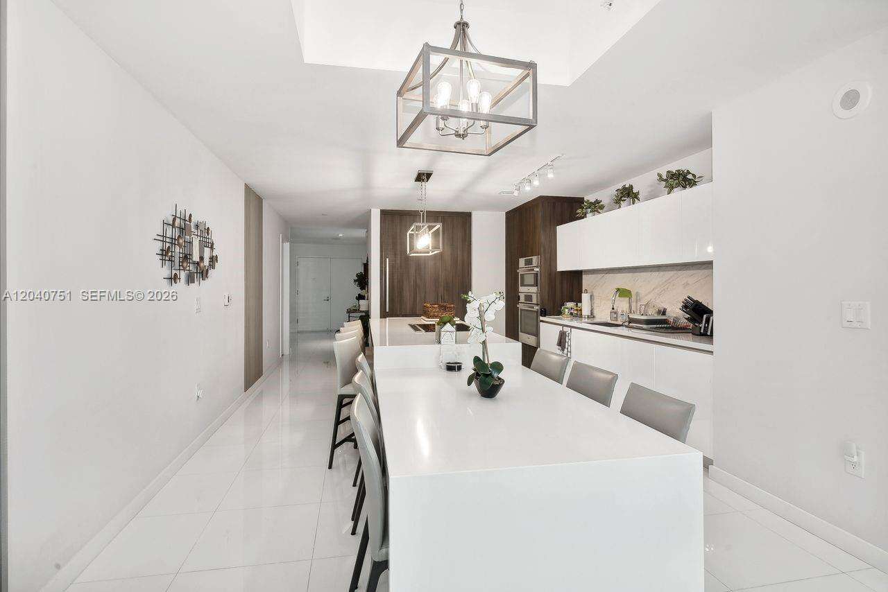 Paramount Miami Worldcenter at 851 1 Ave, Miami, FL 33132 - For Rent photo 10