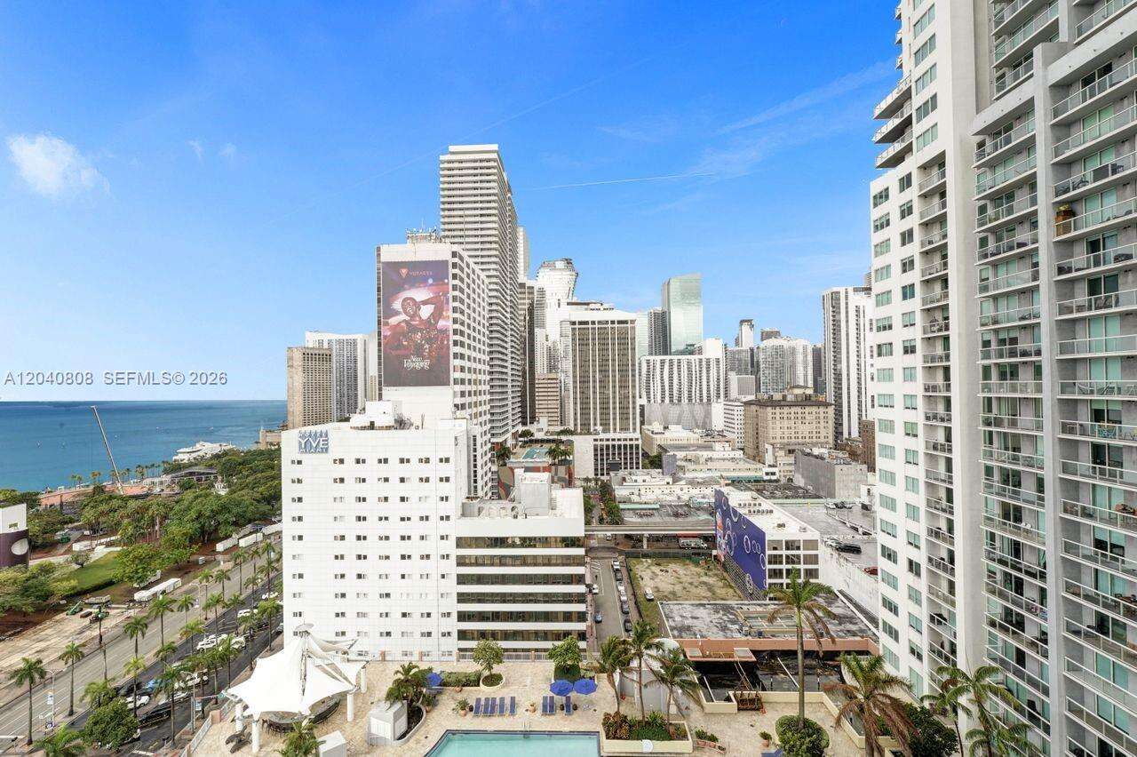 Vizcayne North at 244 Biscayne Blvd, Miami, FL 33132 - For Rent photo 18