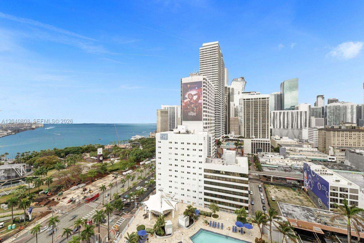 Vizcayne North at 244 Biscayne Blvd, Miami, FL 33132 - For Rent photo 19