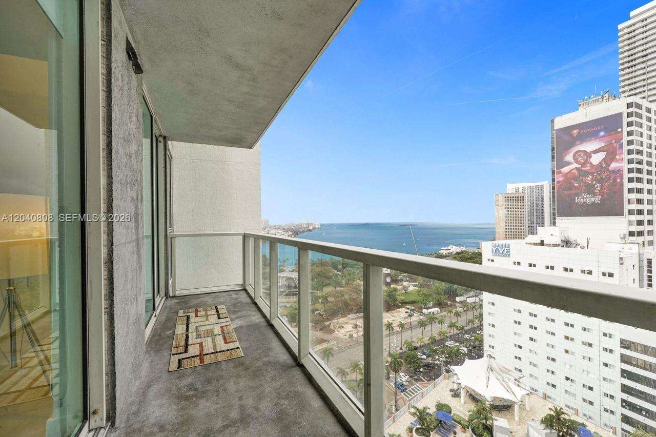 Vizcayne North at 244 Biscayne Blvd, Miami, FL 33132 - For Rent photo 21
