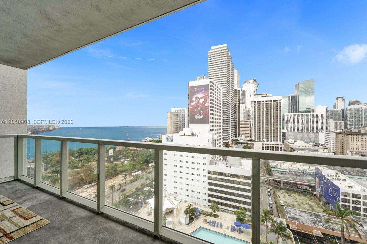 Vizcayne North at 244 Biscayne Blvd, Miami, FL 33132 - For Rent photo 23