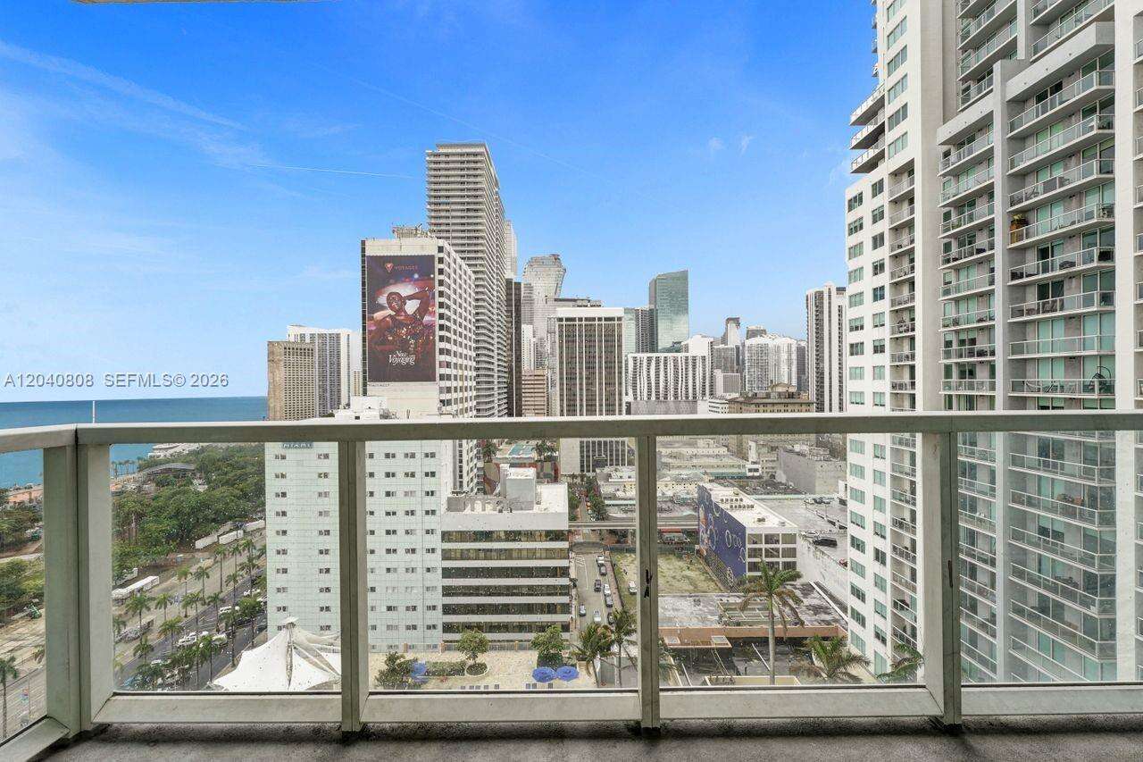 Vizcayne North at 244 Biscayne Blvd, Miami, FL 33132 - For Rent photo 26