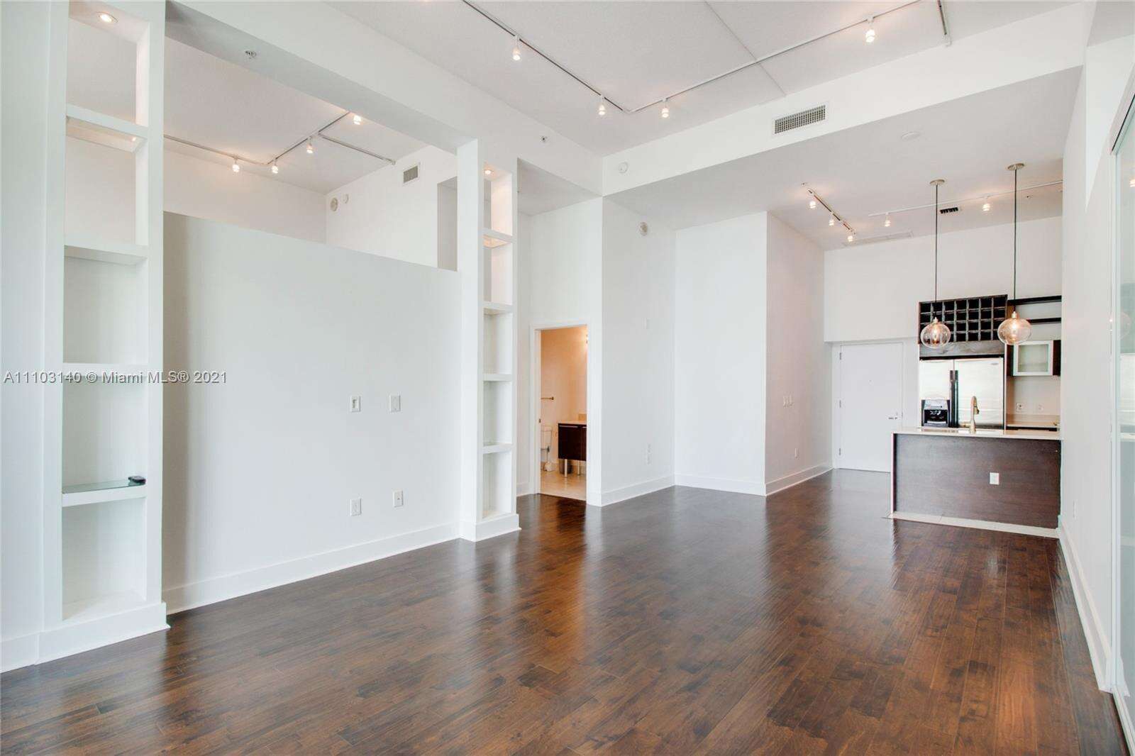Quantum On The Bay at 1900 Bayshore, Miami, FL 33132 - Out Of market photo 1