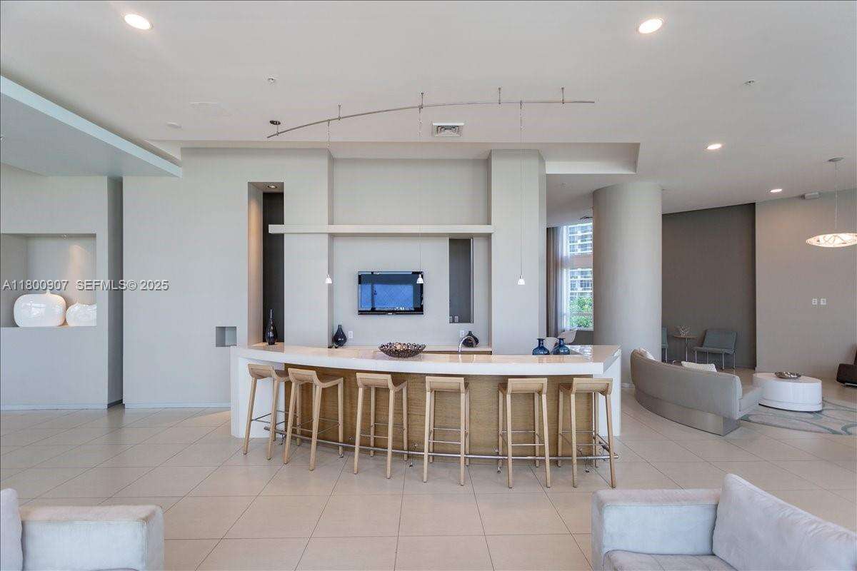 Quantum On The Bay at 1900 Bayshore, Miami, FL 33132 - Out Of market photo 13
