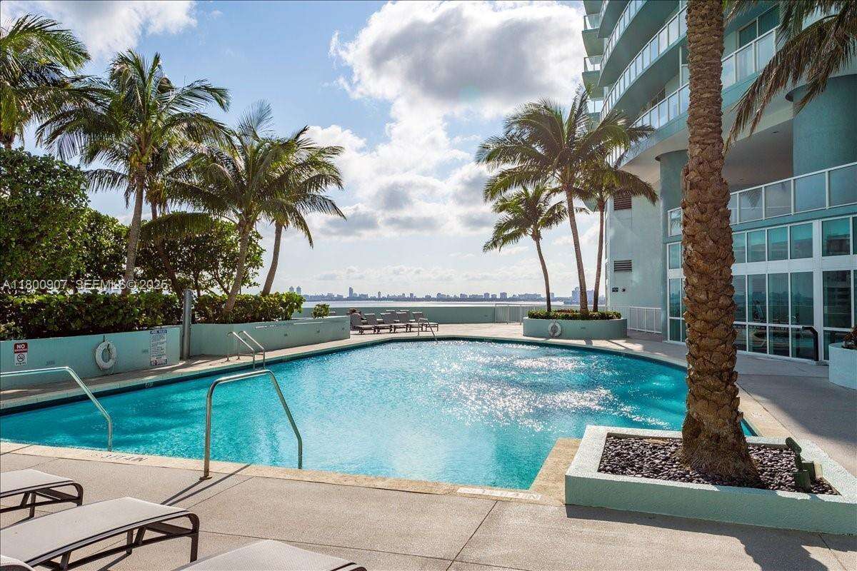 Quantum On The Bay at 1900 Bayshore, Miami, FL 33132 - Out Of market photo 15