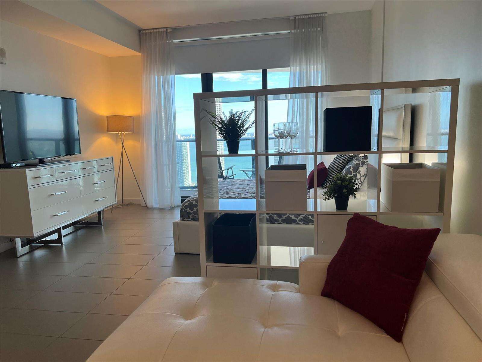 Canvas at 1600 1, Miami, FL 33132 - For Rent photo 1