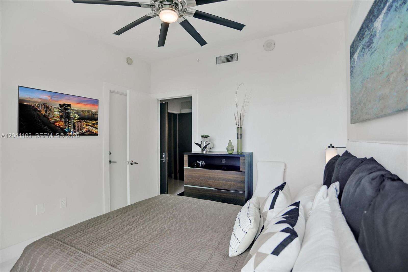 900 Biscayne at 900 Biscayne Blvd, Miami, FL 33132 - For Rent photo 43