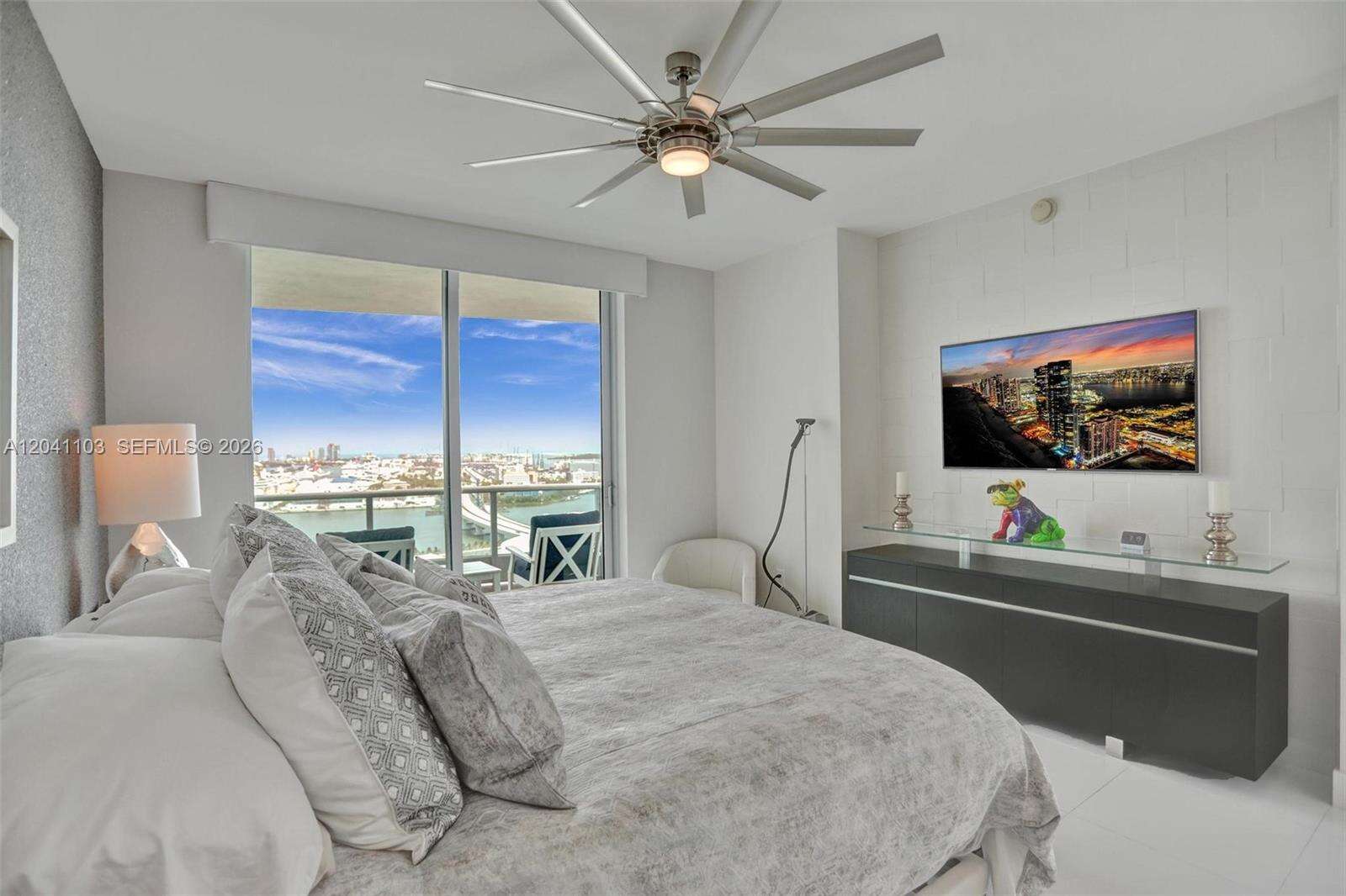 900 Biscayne at 900 Biscayne Blvd, Miami, FL 33132 - For Rent photo 7