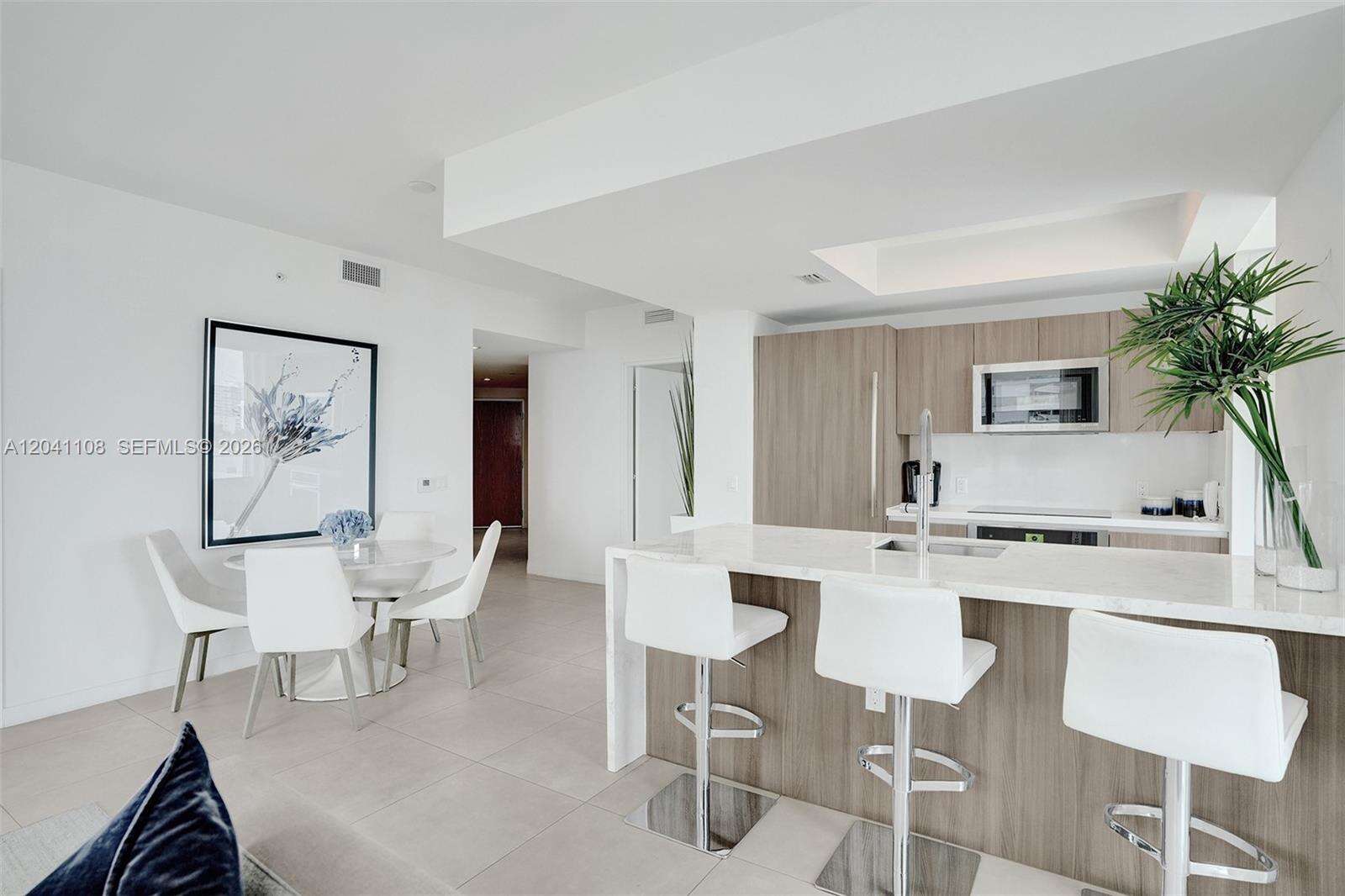 Tiffany House at 401 Birch Rd, Fort Lauderdale, FL 33304 - For Rent photo 28