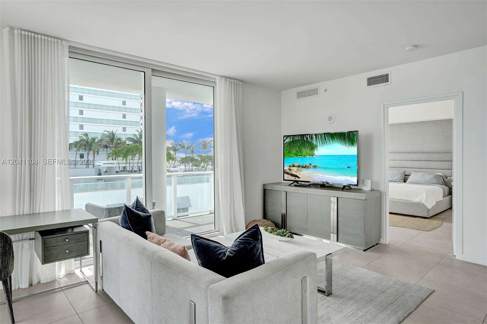 Tiffany House at 401 Birch Rd, Fort Lauderdale, FL 33304 - For Rent photo 29