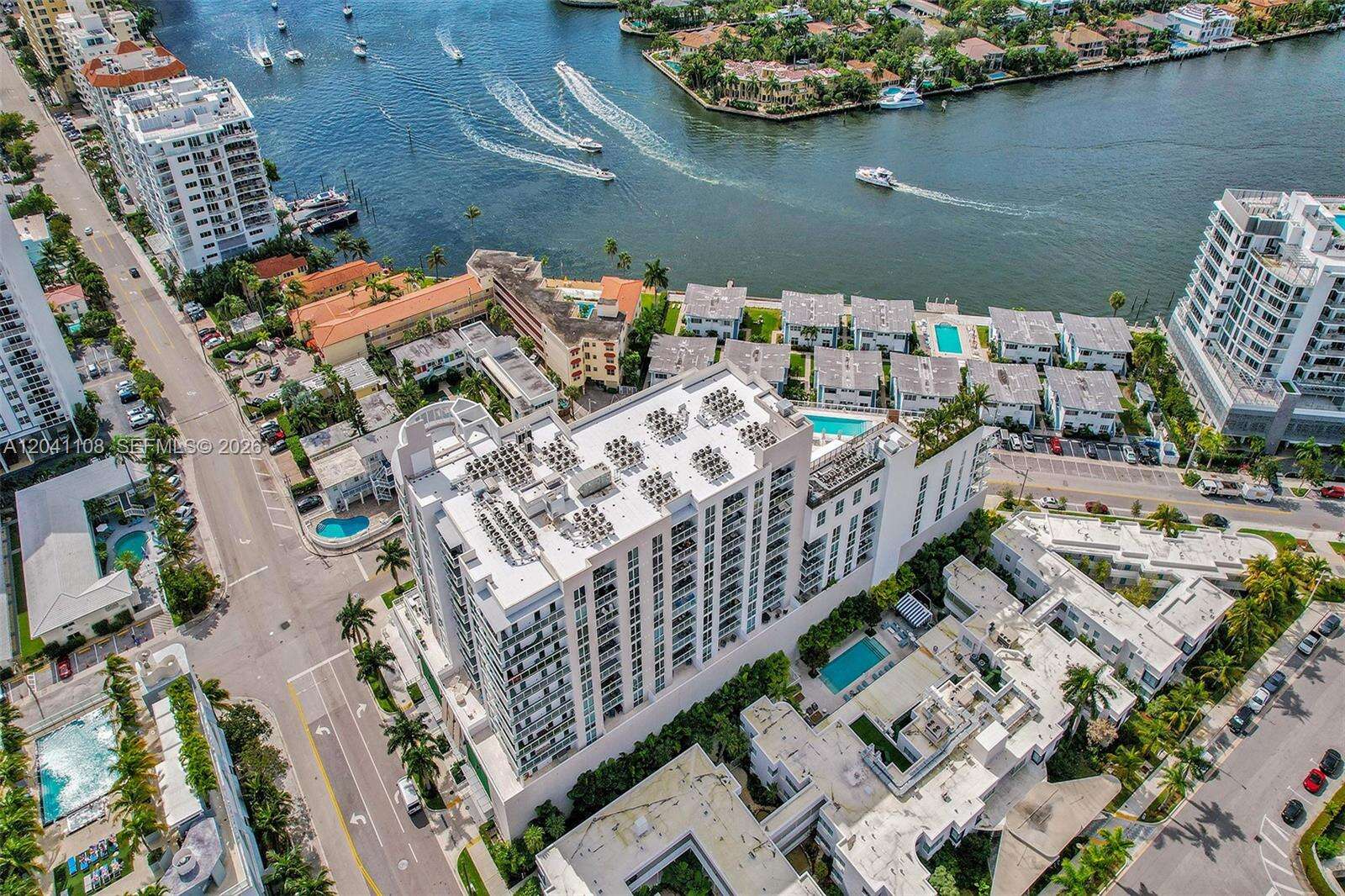 Tiffany House at 401 Birch Rd, Fort Lauderdale, FL 33304 - For Rent photo 41