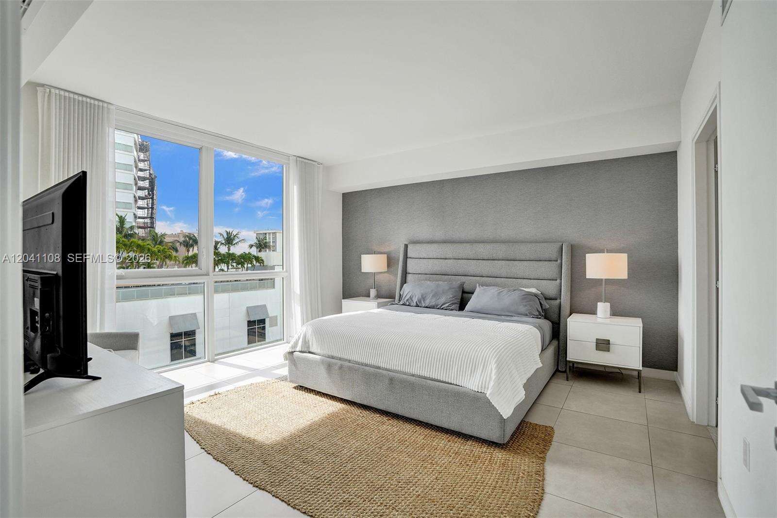 Tiffany House at 401 Birch Rd, Fort Lauderdale, FL 33304 - For Rent photo 6
