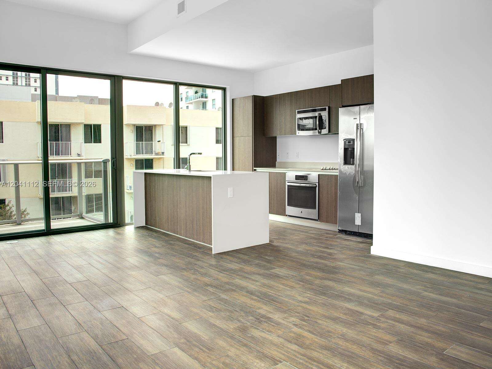 Le Parc At Brickell at 1600 1 Ave, Miami, FL 33129 - For Rent photo 5