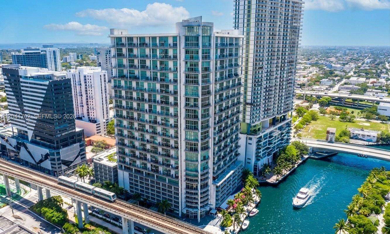 Neo Vertika at 690 1 Ct, Miami, FL 33130 - For Rent photo 1