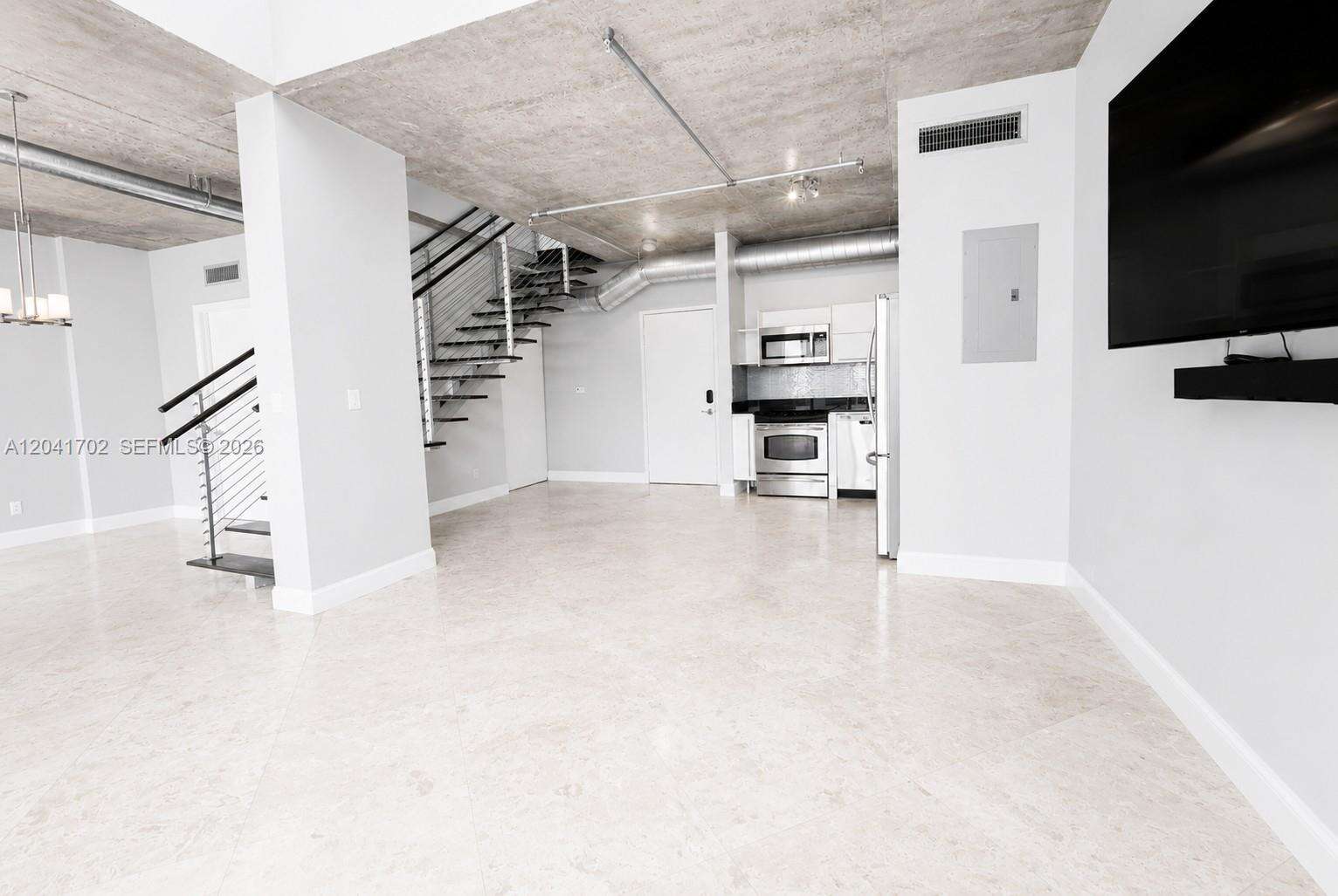 Neo Vertika at 690 1 Ct, Miami, FL 33130 - For Rent photo 4