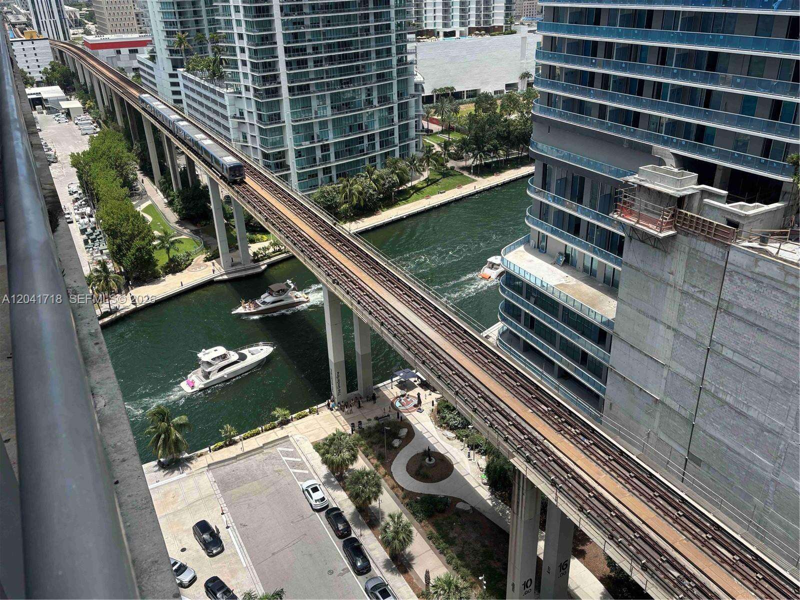Neo Vertika at 690 1 Ct, Miami, FL 33130 - For Rent photo 2