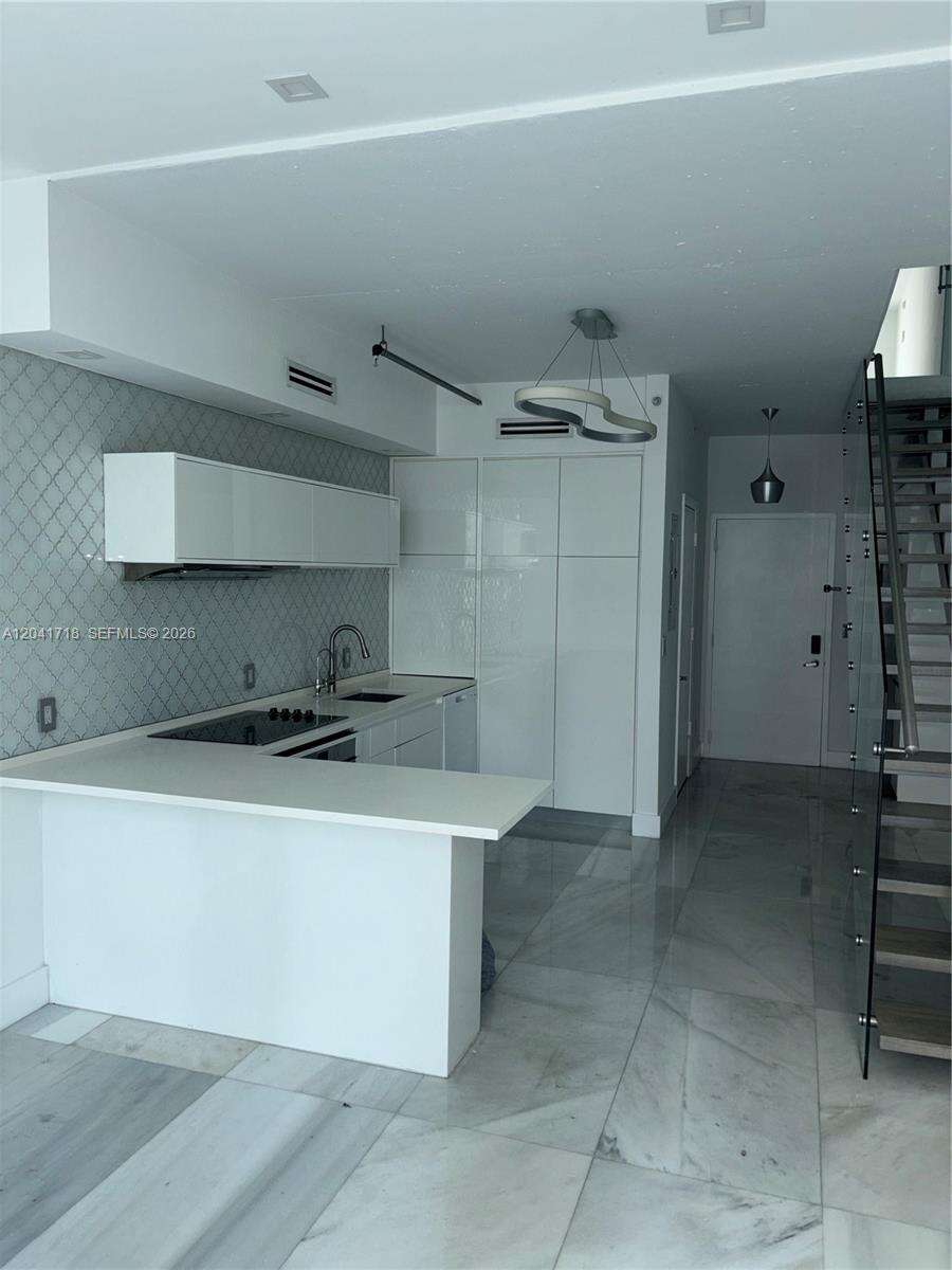 Neo Vertika at 690 1 Ct, Miami, FL 33130 - For Rent photo 9