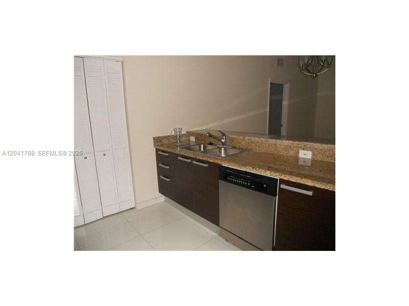 Nordica at 2525 3 Ave, Miami, FL 33129 - For Rent photo 4