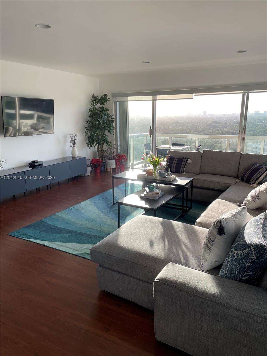 Brickell Townhouse at 2451 Brickell Ave, Miami, FL 33129 - For Rent photo 3