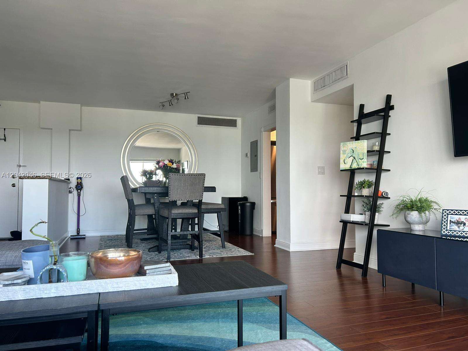 Brickell Townhouse at 2451 Brickell Ave, Miami, FL 33129 - For Rent photo 4