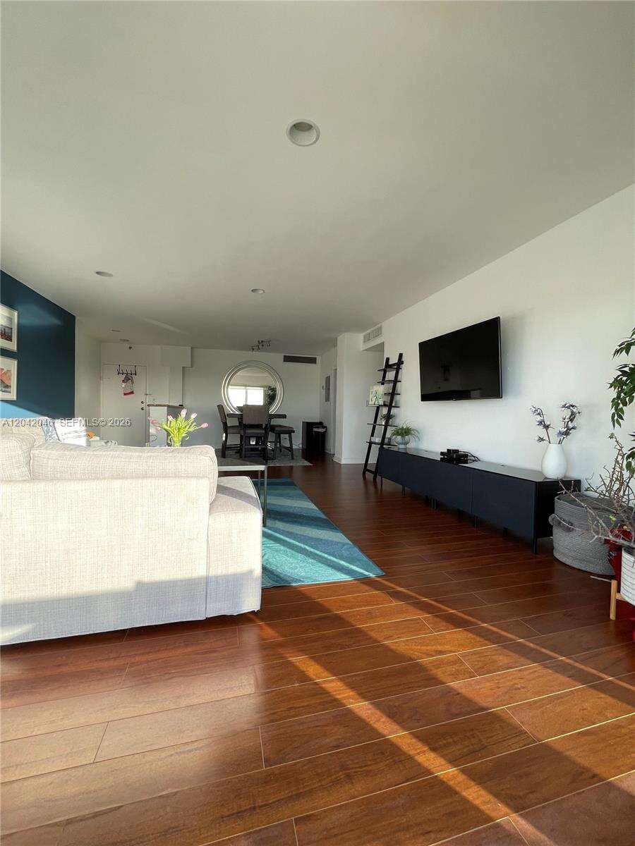 Brickell Townhouse at 2451 Brickell Ave, Miami, FL 33129 - For Rent photo 7