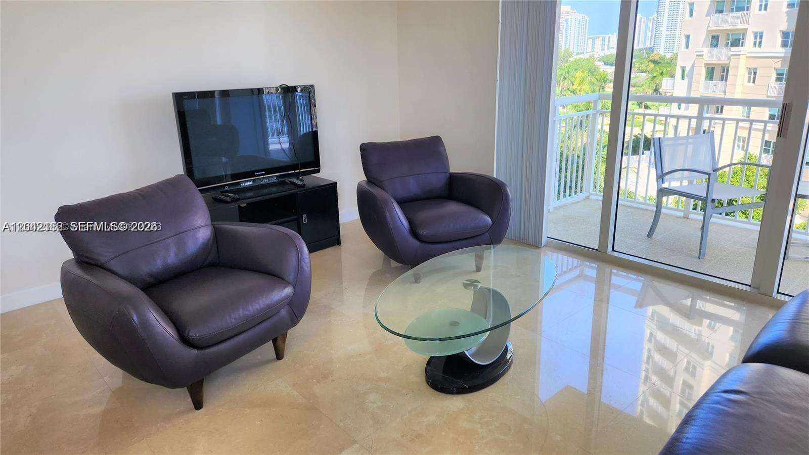 Turnberry On The Green at 19501 Country Club Dr, Aventura, FL 33180 - For Rent photo 6