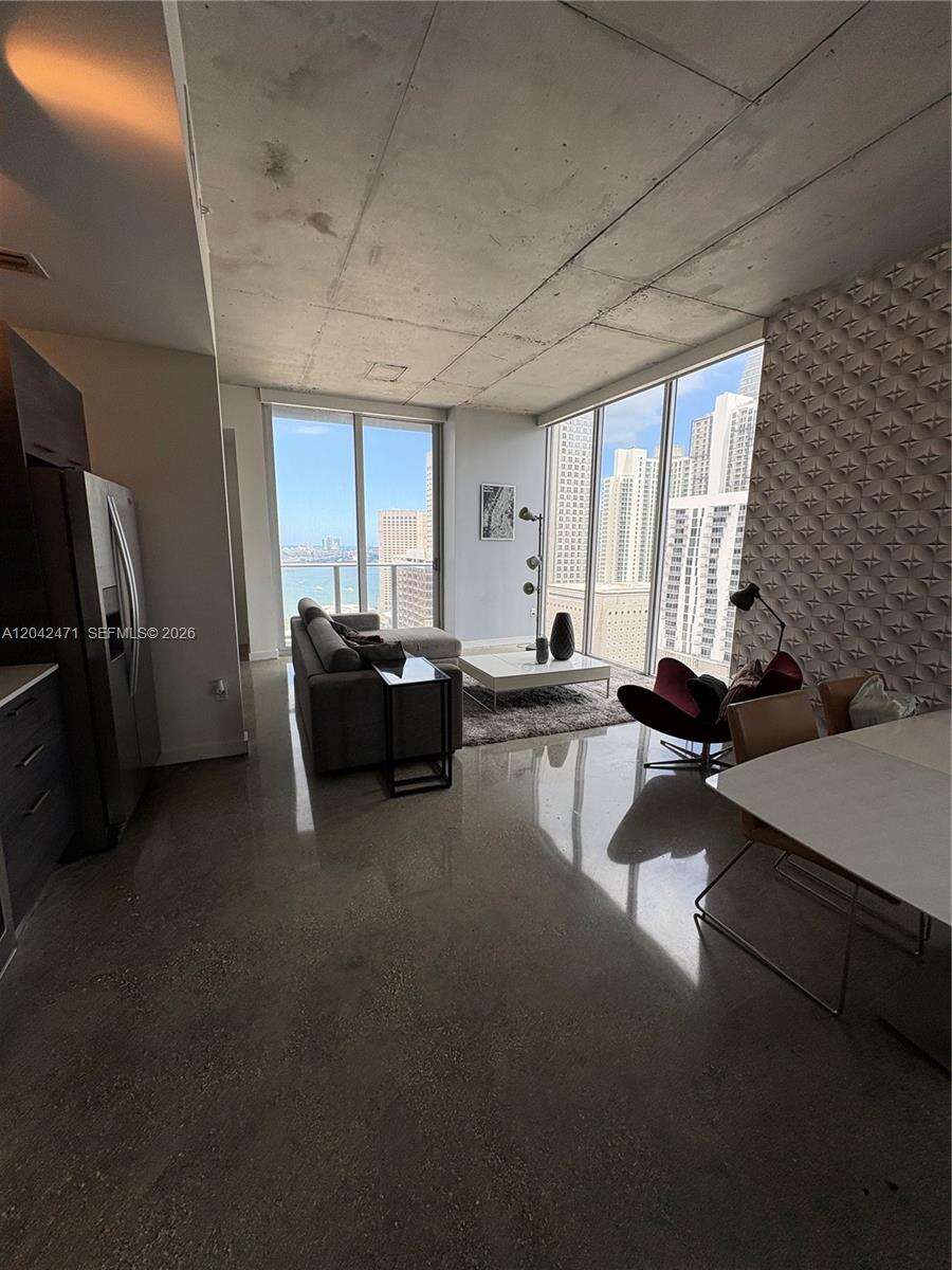 Centro at 151 1 St, Miami, FL 33131 - For Rent photo 2