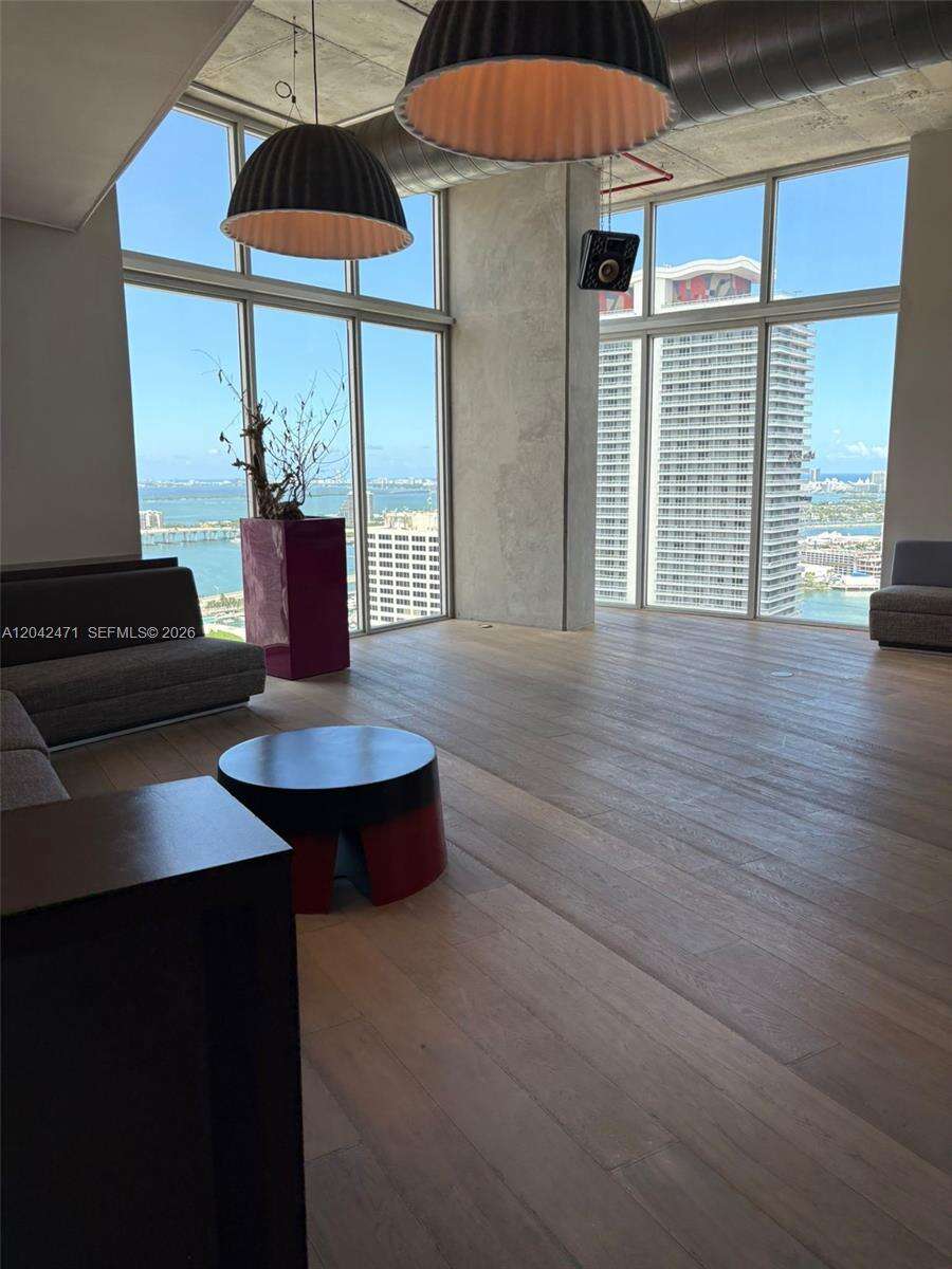 Centro at 151 1 St, Miami, FL 33131 - For Rent photo 7