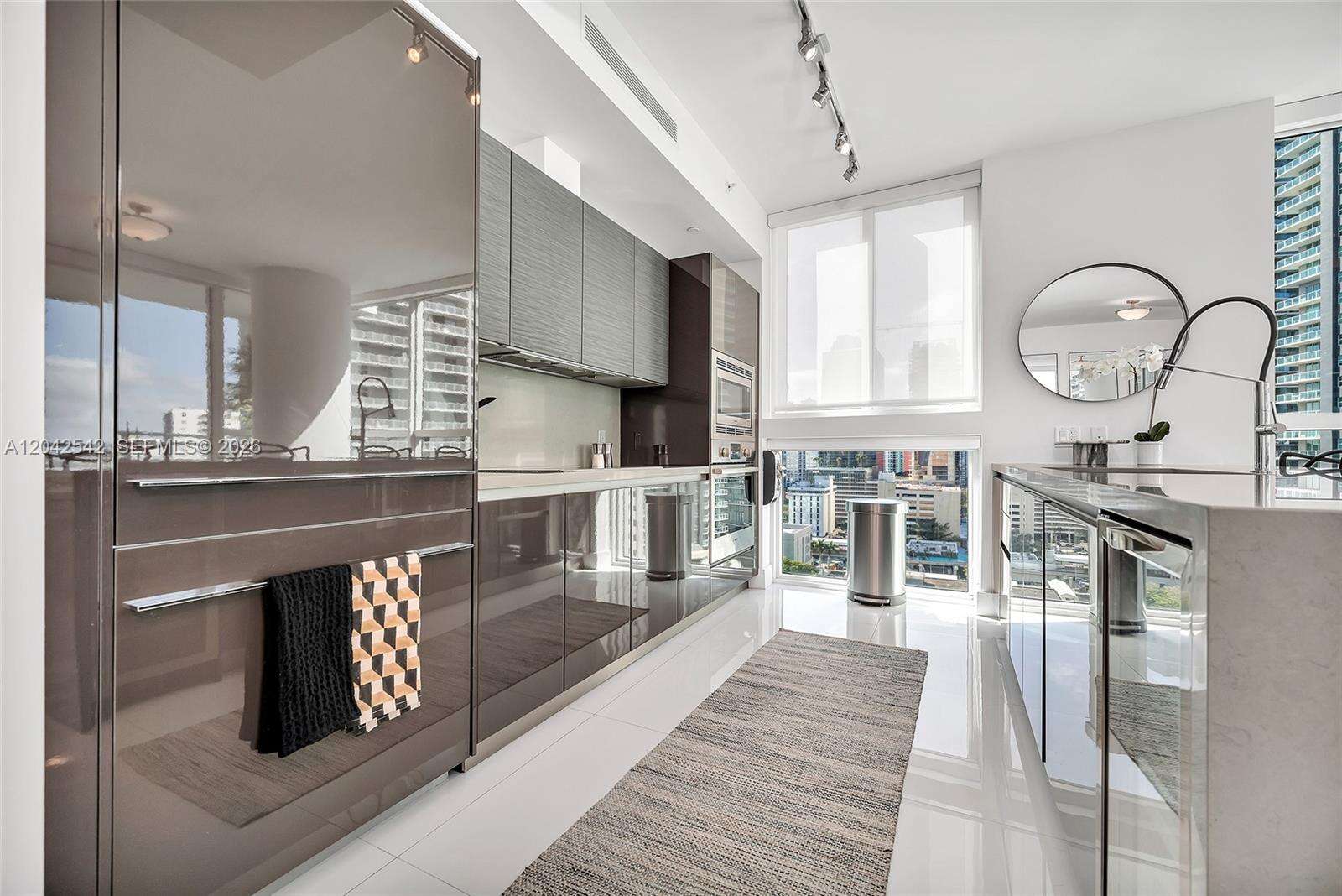 The Bond On Brickell at 1080 Brickell Ave, Miami, FL 33131 - For Rent photo 12