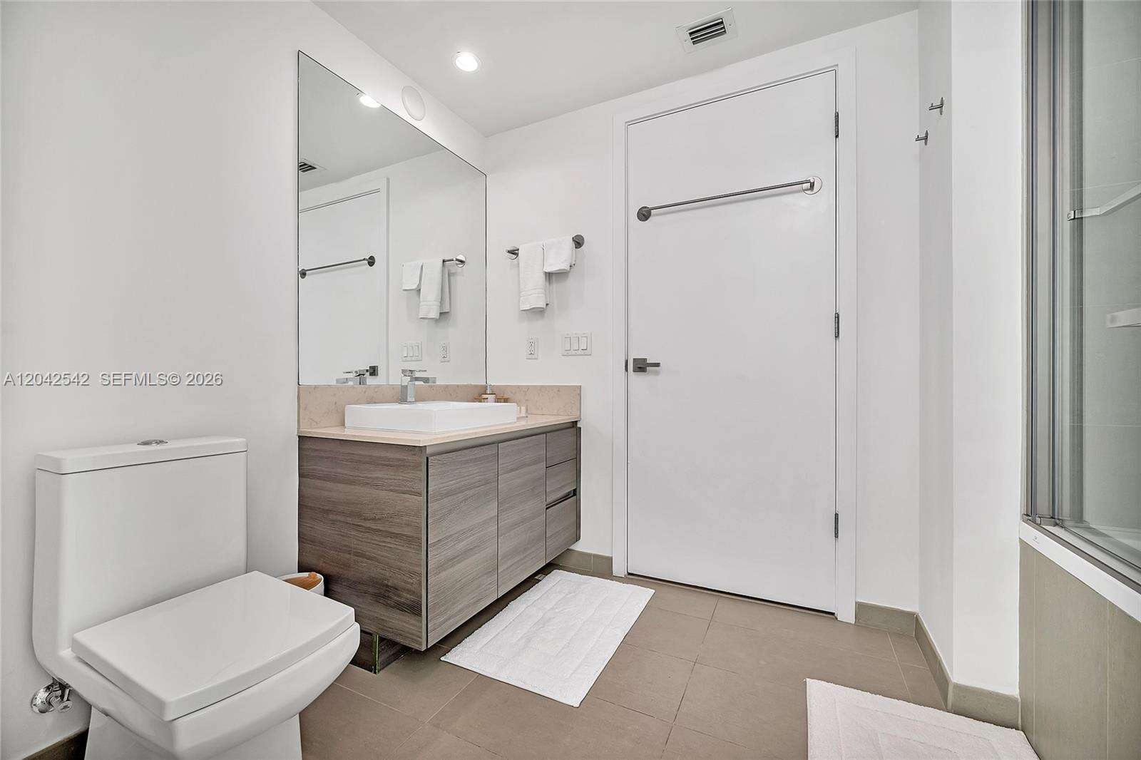 The Bond On Brickell at 1080 Brickell Ave, Miami, FL 33131 - For Rent photo 20