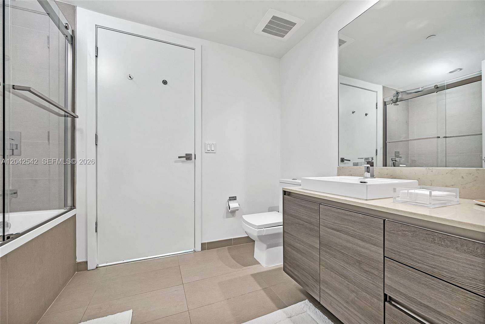 The Bond On Brickell at 1080 Brickell Ave, Miami, FL 33131 - For Rent photo 21