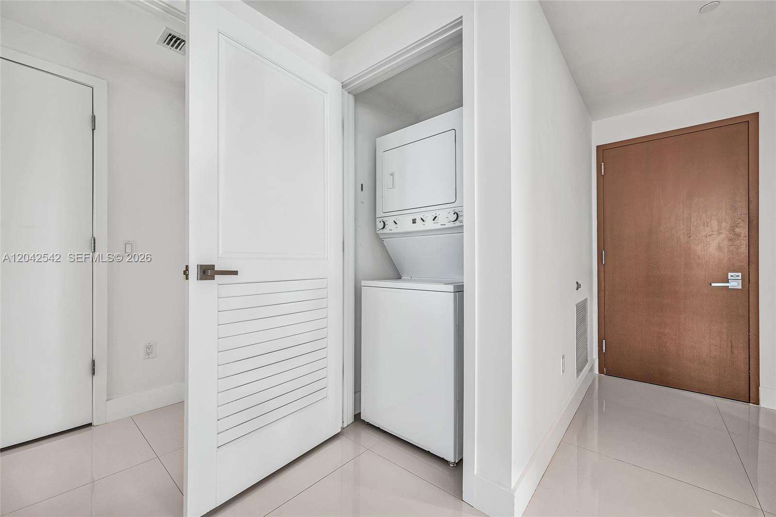The Bond On Brickell at 1080 Brickell Ave, Miami, FL 33131 - For Rent photo 22