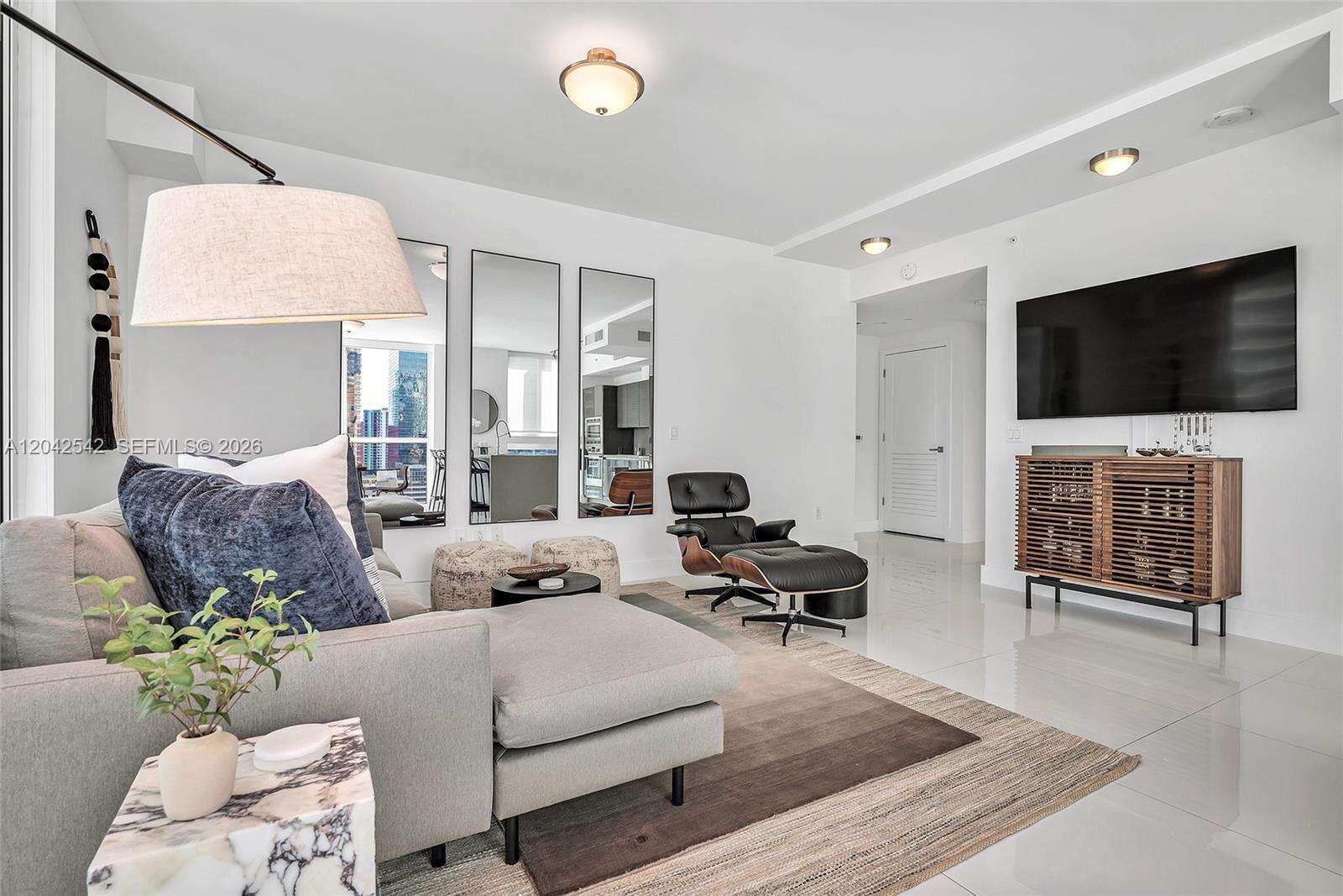 The Bond On Brickell at 1080 Brickell Ave, Miami, FL 33131 - For Rent photo 4