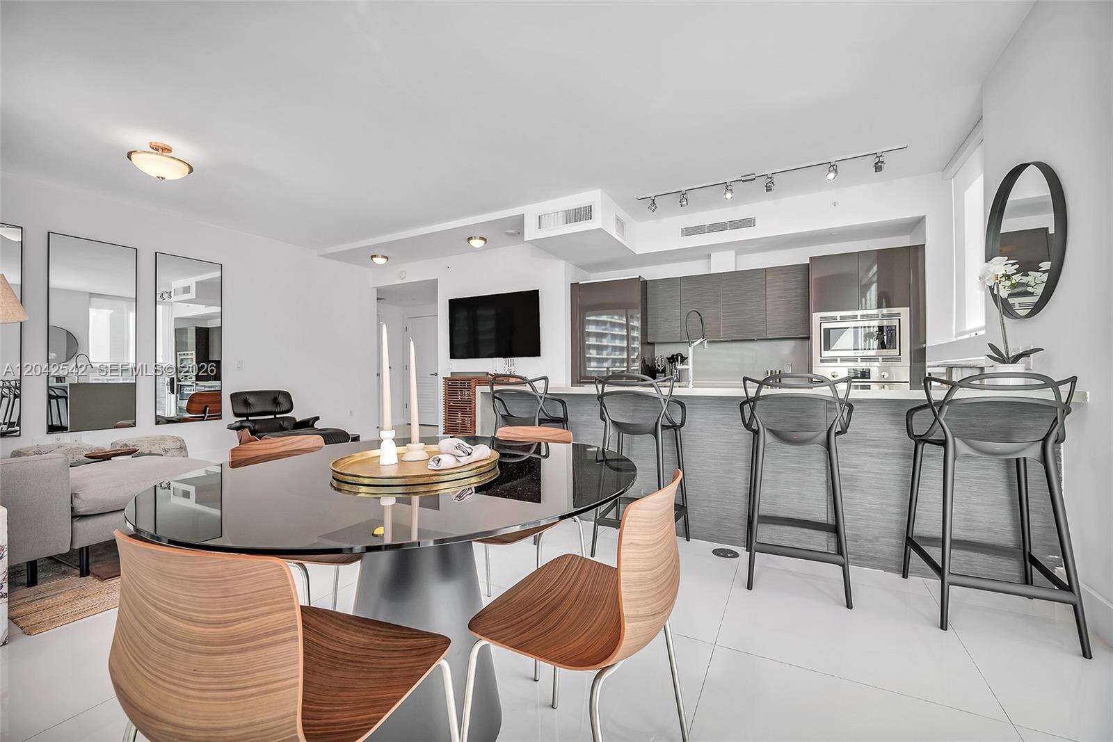 The Bond On Brickell at 1080 Brickell Ave, Miami, FL 33131 - For Rent photo 6