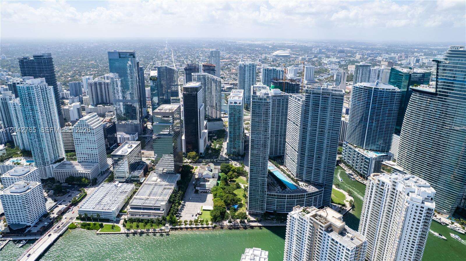Icon Brickell 2 at 495 Brickell Ave, Miami, FL 33131 - For Rent photo 1