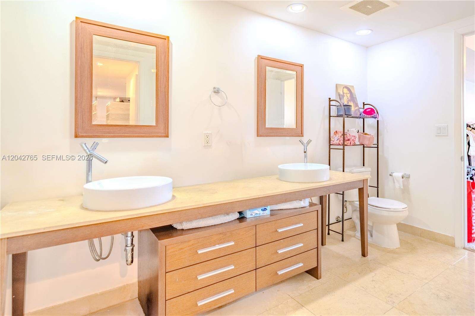 Icon Brickell 2 at 495 Brickell Ave, Miami, FL 33131 - For Rent photo 12
