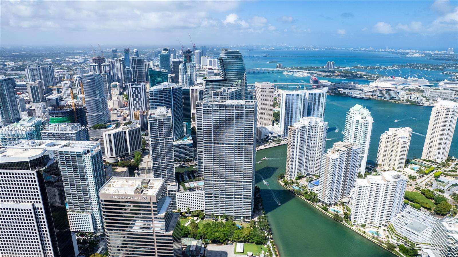 Icon Brickell 2 at 495 Brickell Ave, Miami, FL 33131 - For Rent photo 18