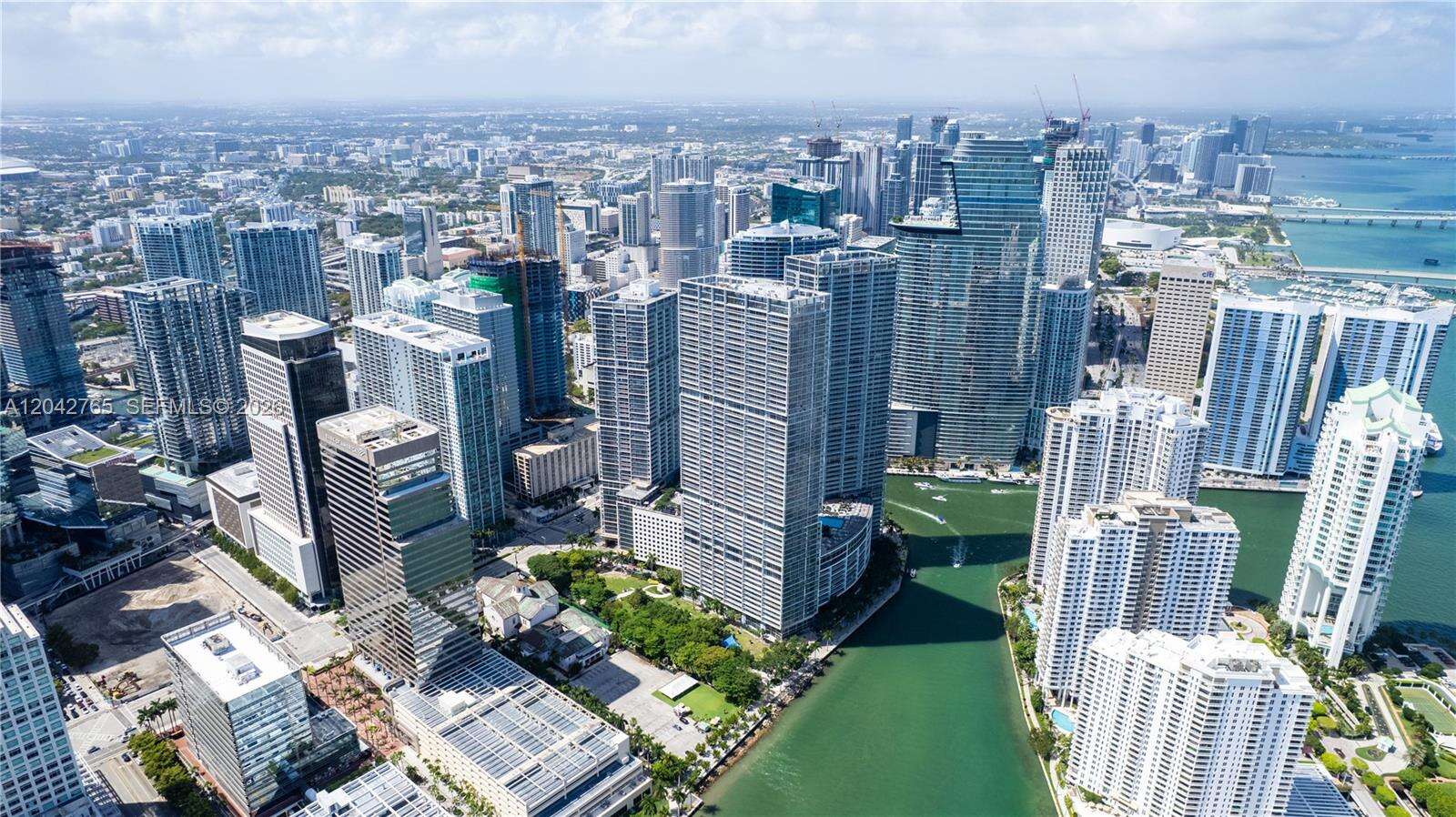 Icon Brickell 2 at 495 Brickell Ave, Miami, FL 33131 - For Rent photo 19
