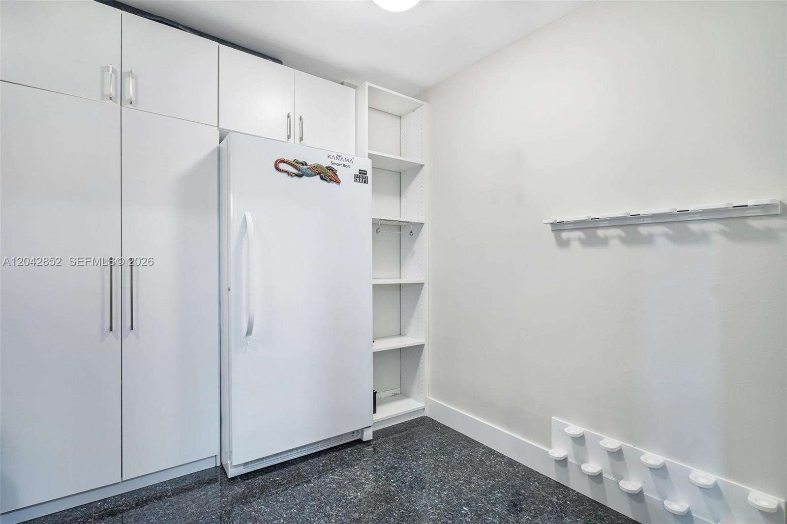Villa Regina at 1581 Brickell Ave, Miami, FL 33129 - For Rent photo 15