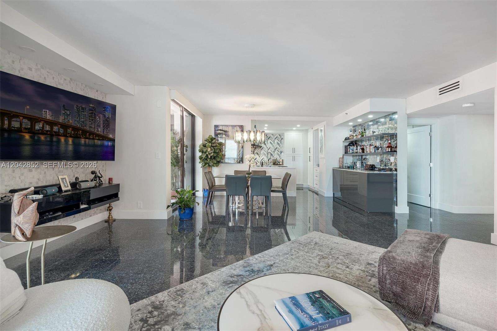Villa Regina at 1581 Brickell Ave, Miami, FL 33129 - For Rent photo 3