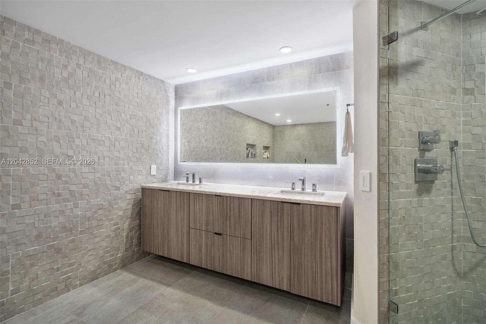 Villa Regina at 1581 Brickell Ave, Miami, FL 33129 - For Rent photo 21