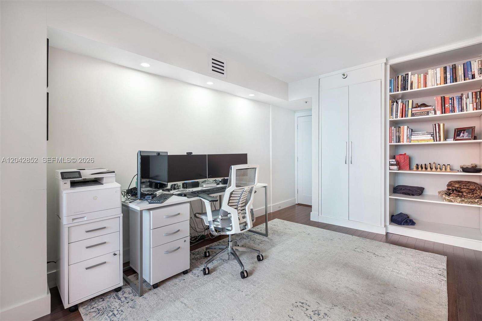 Villa Regina at 1581 Brickell Ave, Miami, FL 33129 - For Rent photo 26