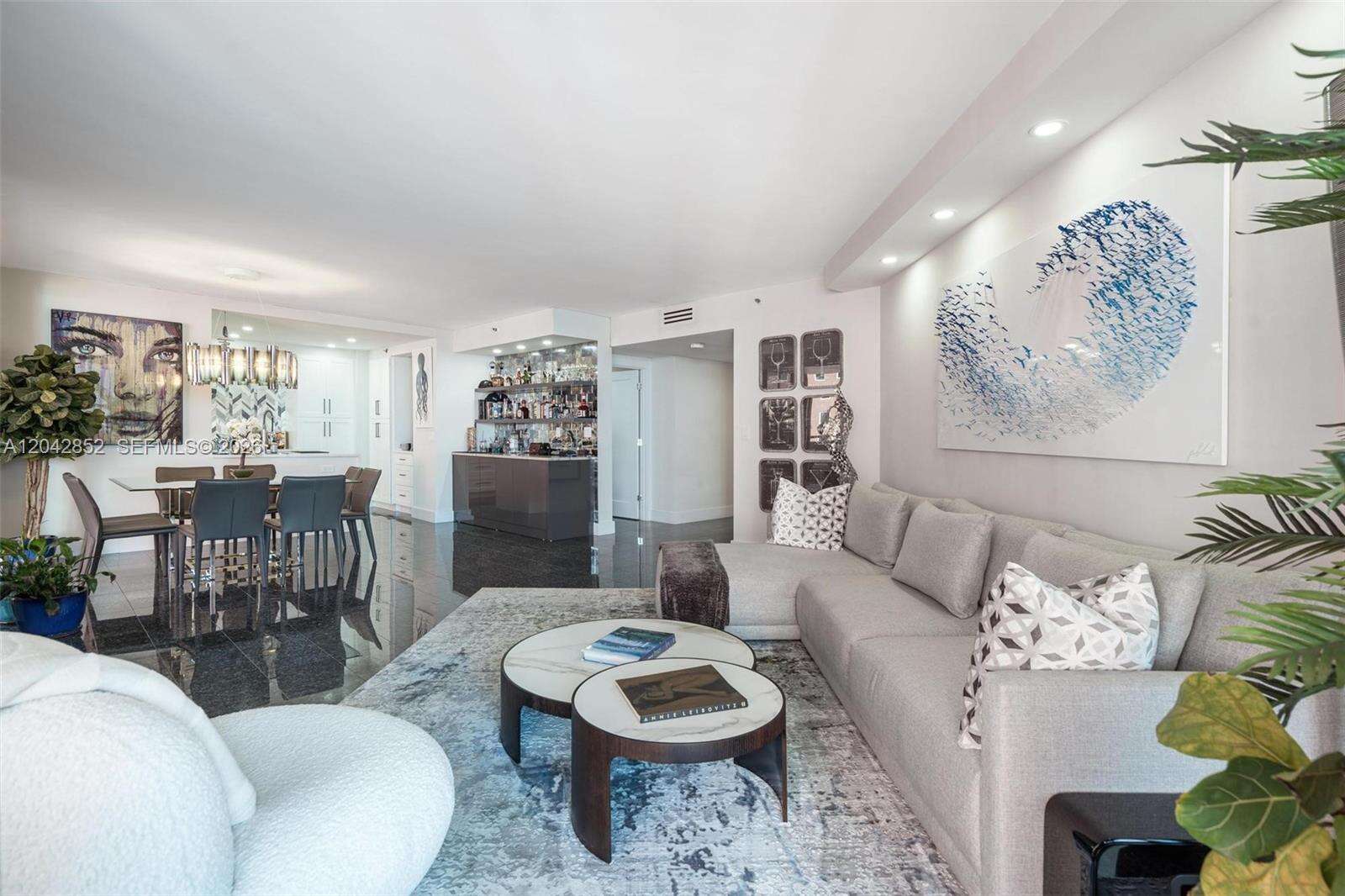 Villa Regina at 1581 Brickell Ave, Miami, FL 33129 - For Rent photo 7