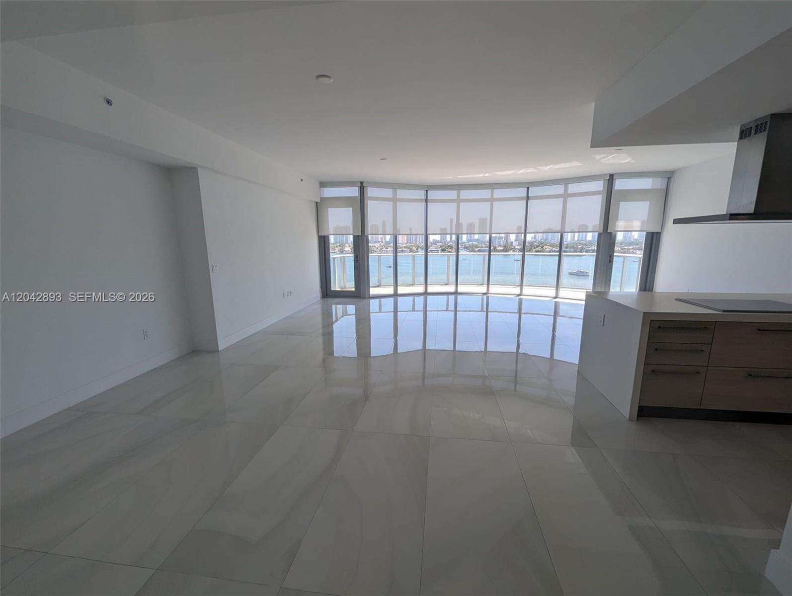 Marina Palms at 17111 Biscayne Blvd, North Miami Beach, FL 33160 - For Rent photo 12