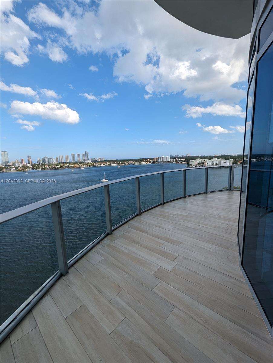 Marina Palms at 17111 Biscayne Blvd, North Miami Beach, FL 33160 - For Rent photo 17