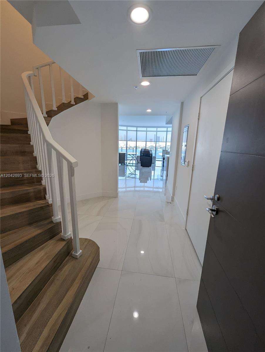 Marina Palms at 17111 Biscayne Blvd, North Miami Beach, FL 33160 - For Rent photo 10